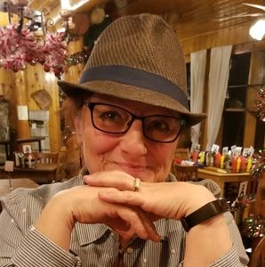 Meet your Posher, Véronique